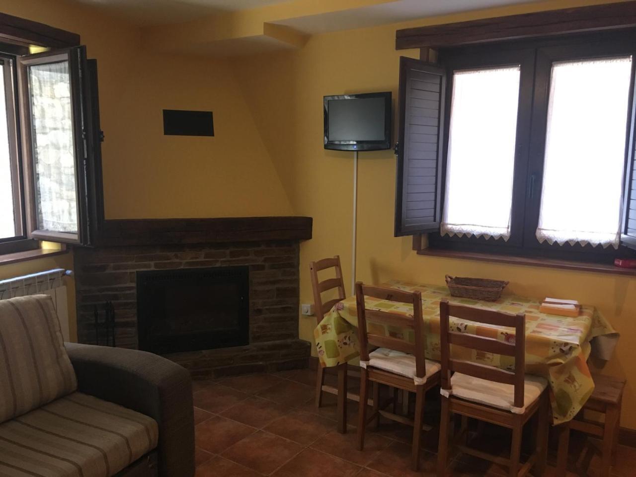 Tia Maria Bed & Breakfast Cerredo Екстериор снимка