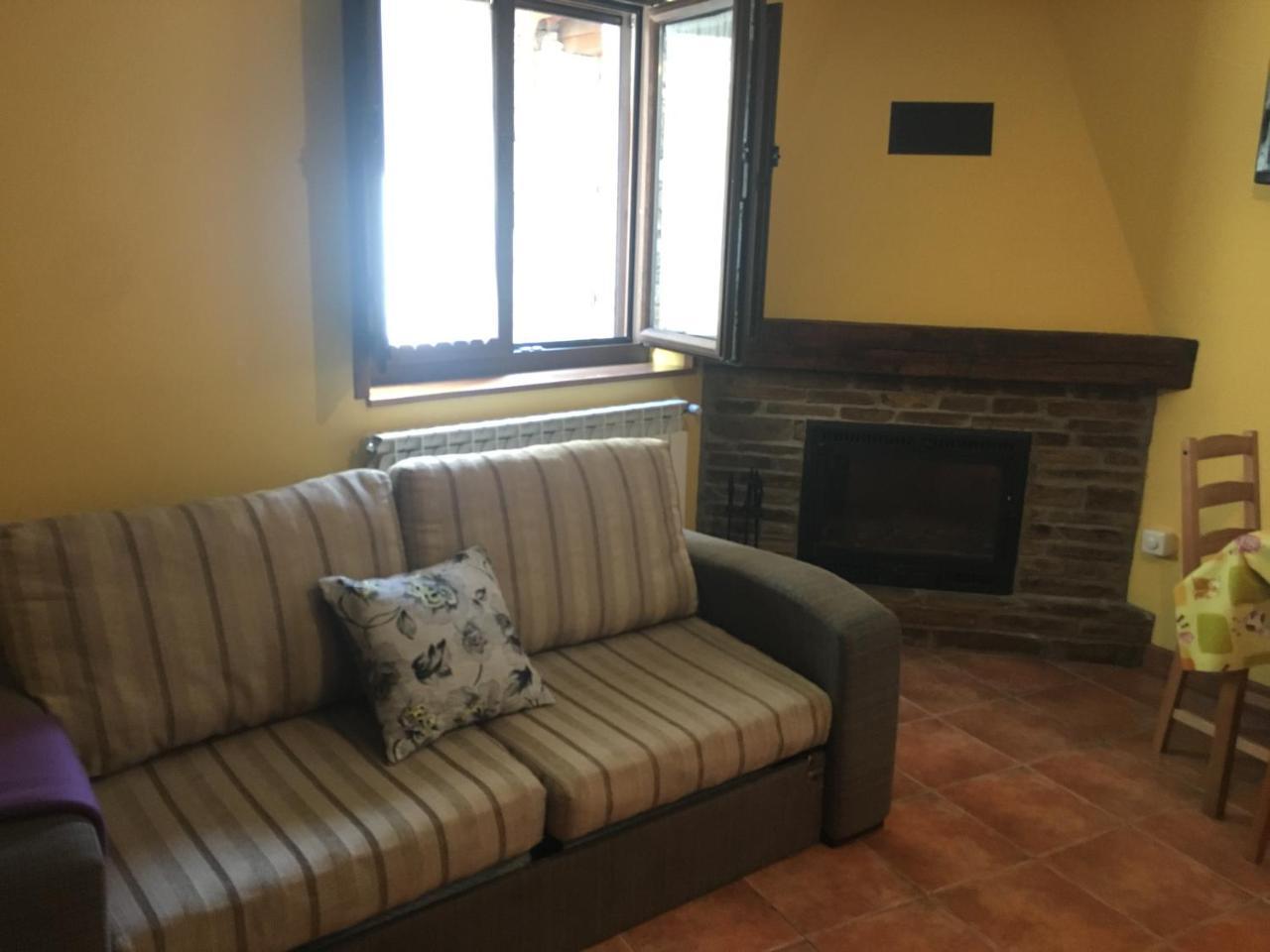 Tia Maria Bed & Breakfast Cerredo Екстериор снимка